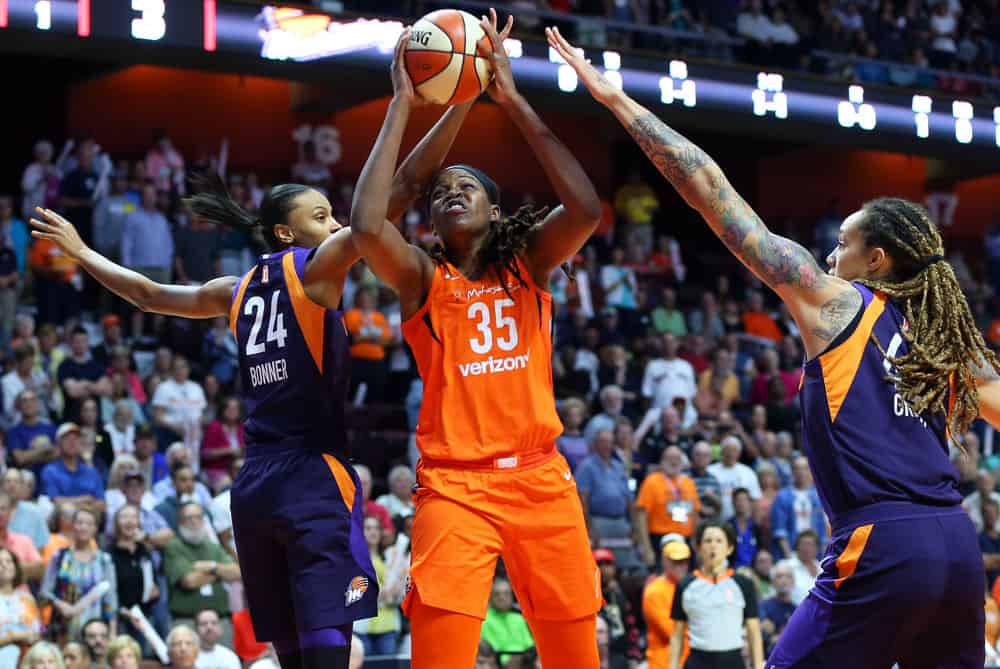 Seth gives out his FREE WNBA DFS Picks for August 30, including Jonquel Jones for DraftKings, and FanDuel contests.