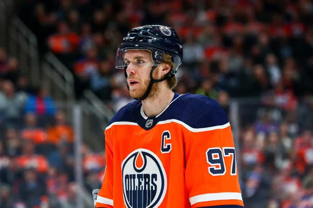 NHL DFS Picks Today: Connor McDavid Stands Out on Stud-Filled Slate