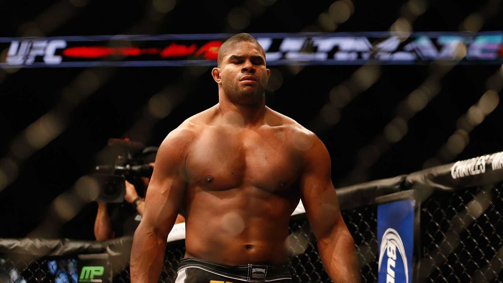 UFC DFS Picks and Data for UFC Vegas 18: Overeem vs Volkov DraftKings and FanDuel expert projections