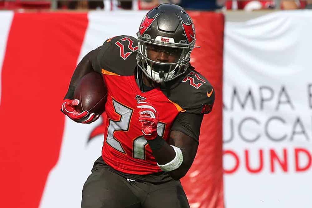 DraftKings and FanDuel NFL DFS Picks and value plays for Week 17 lineups, including optimal picks for lineup optimizers, projections & more.