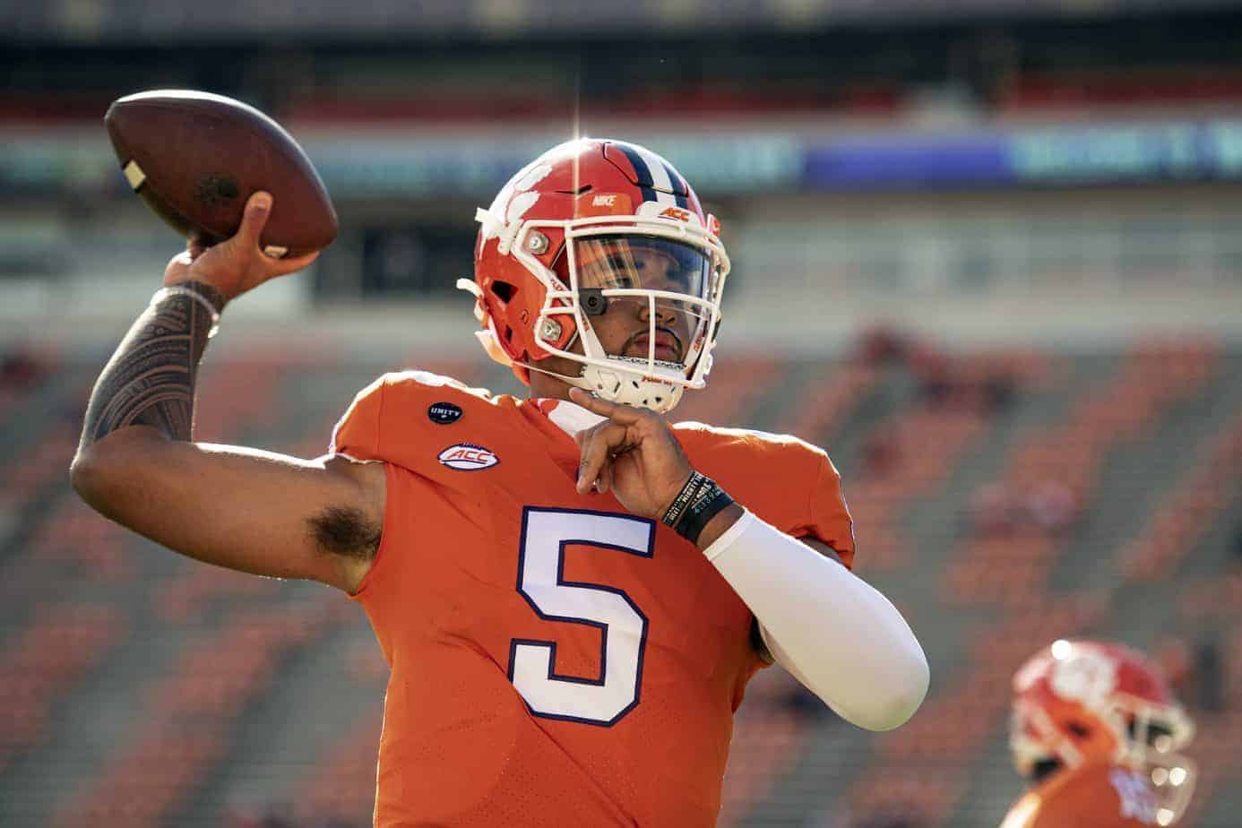 CFB DFS Picks DraftKings FanDuel College Football projections free expert advice tips strategy daily fantasy optimal lineup optimizer week 7 Clemson Oregon stacks D.J. Uiagalelei