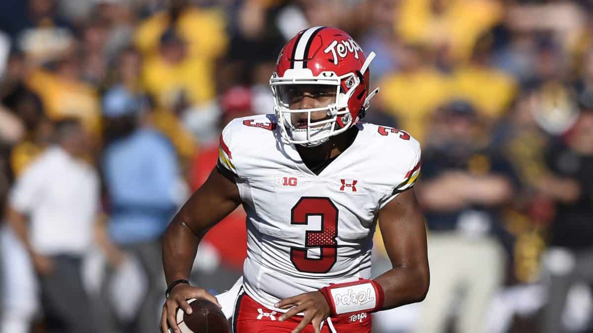 CFB DFS Picks for DraftKings and FanDuel. Week 5 college football daily fantasy strategy show with Awesemo's FREE expert projections 10/1.