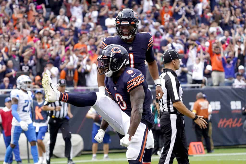 Week 5 fantasy football waiver wire adds sleepers breakouts Damien Williams Bears running back must add players Latavius Murray Ravens RB rankings projections free agents pickups FAAB budget