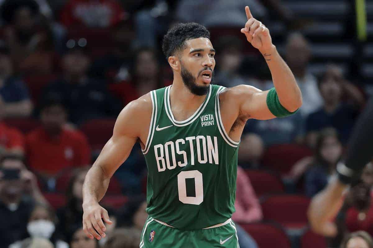 Jayson Tatum is in a good spot to clear points prop. Our Underdog NBA Fantasy Pick'em predictions include...