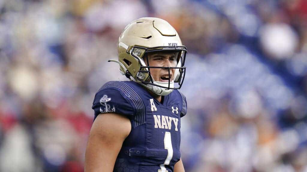 DraftKings FanDuel College Football CFB DFS Army Navy Week 15 Saturday breakdown with FREE expert CFB DFS picks for DraftKings and FanDuel lineups tonight Tai Lavatai Armed Forces Bowl Army vs. Missouri 2021