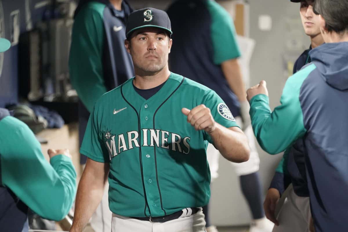 MLB DFS Picks, Stacks & Top Pitchers: Target Robbie Ray, Mariners (March 31)