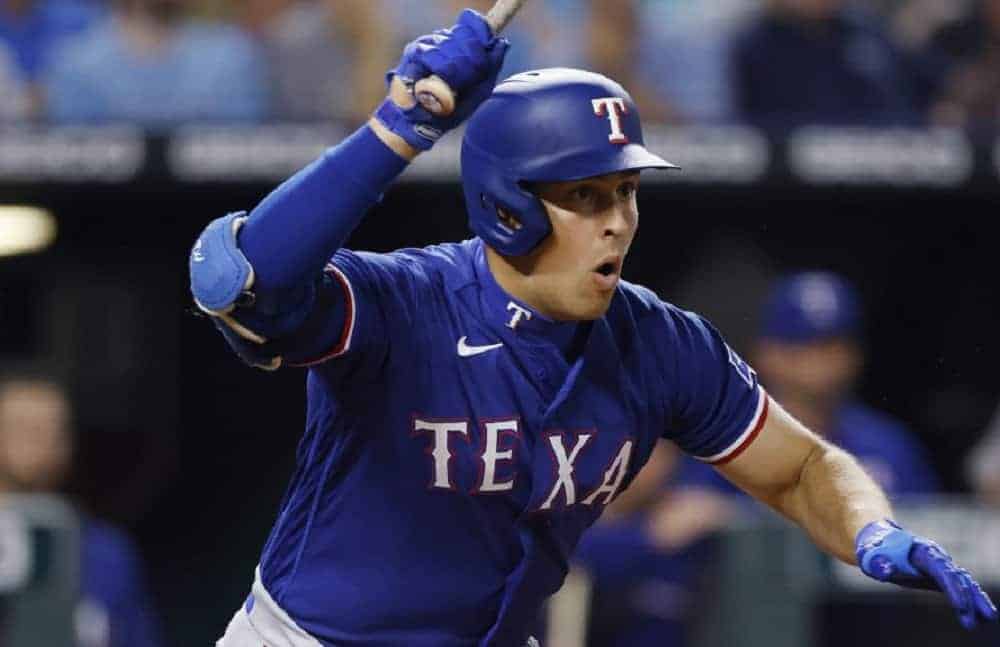 MLB DFS Picks, Stacks & Pitchers: Target the Texas Bats and LHP Andrew Heaney (April 22)