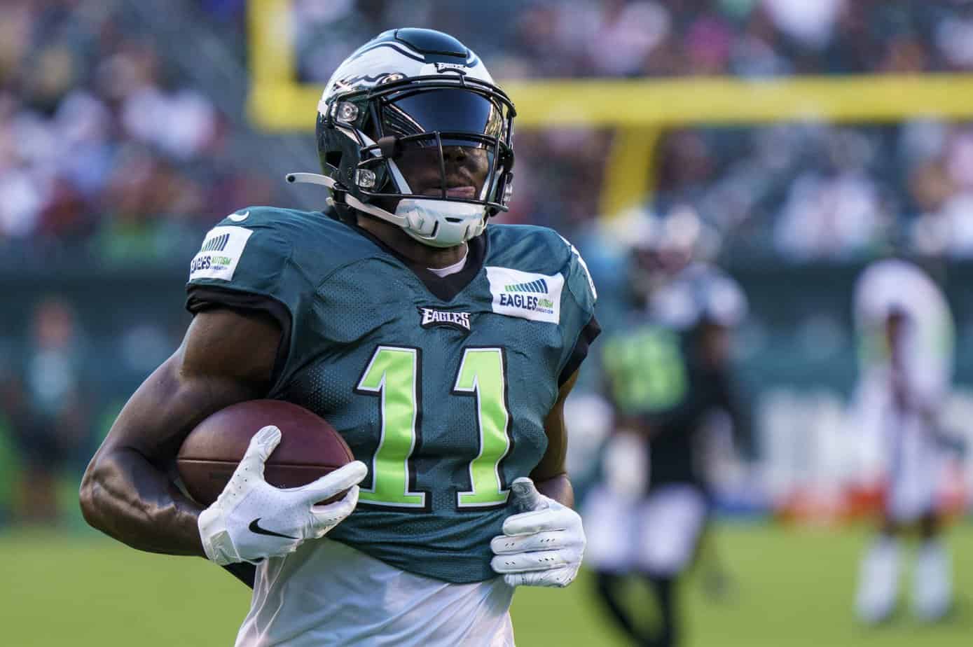 A look at the best NFL DFS wide receiver picks and DraftKings & FanDuel plays for Week 9. Our NFL DFS projections think...