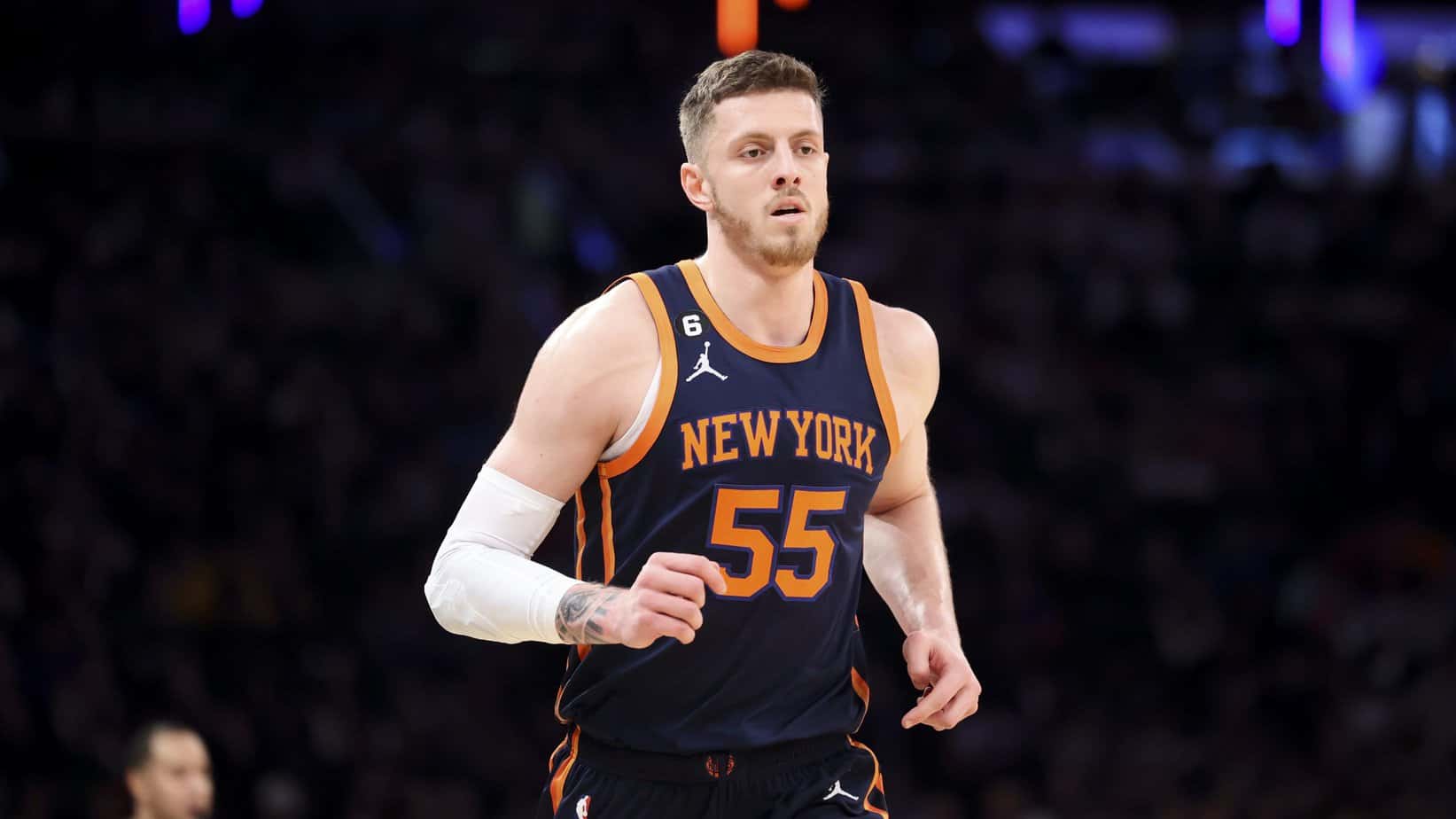 NBA DFS Leverage & Optimizer Picks: Isaiah Hartenstein Shines (February 5)