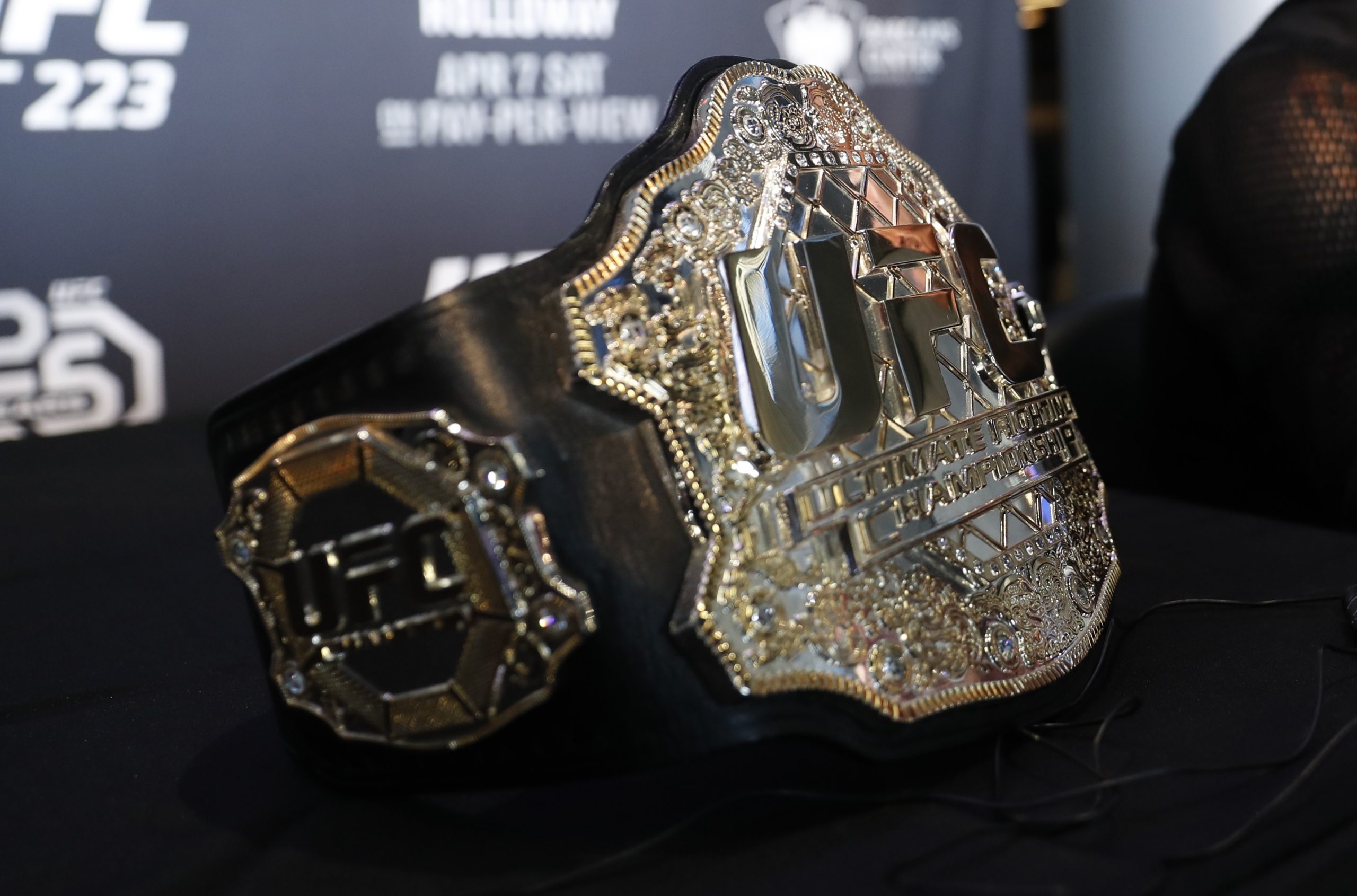 The best UFC 291 DFS picks and value plays for the Fight Night card include high priced options and underdogs that make good UFC DFS plays...