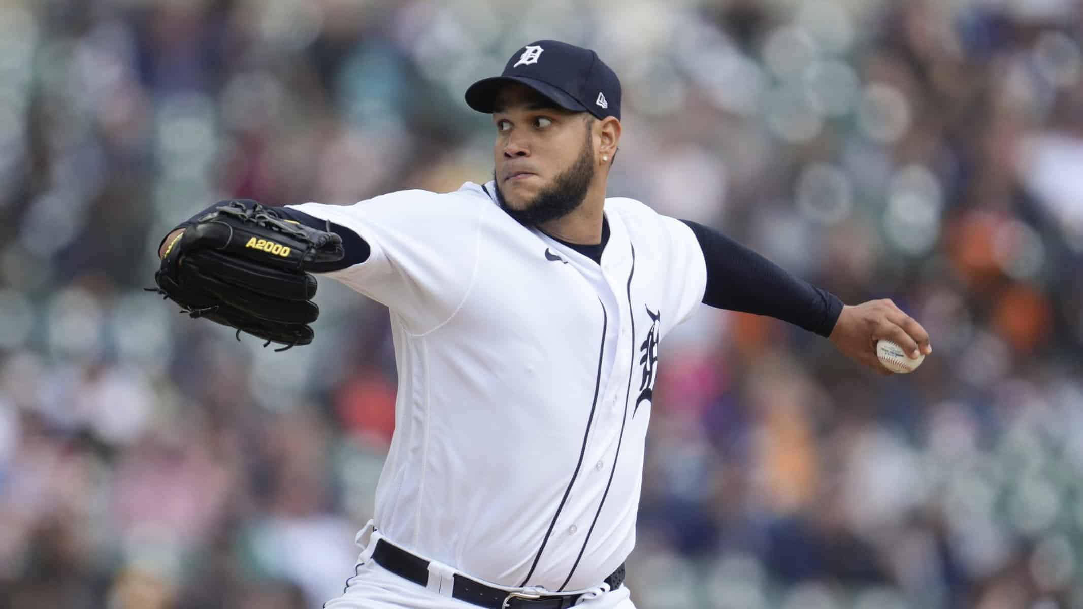 MLB DFS Picks & Pitchers: Go Against the Grain w/ Eduardo Rodriguez (September 7)