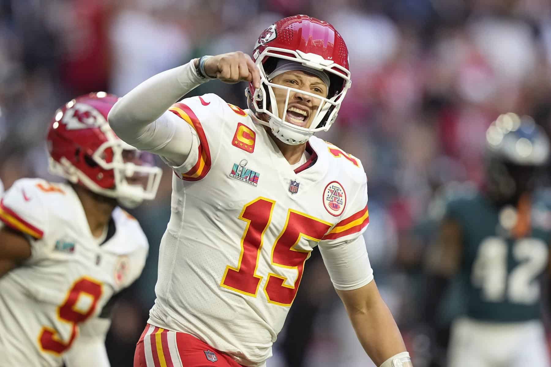 Broncos-Chiefs DFS Picks: Can Patrick Mahomes Win By Himself?! (October 12)